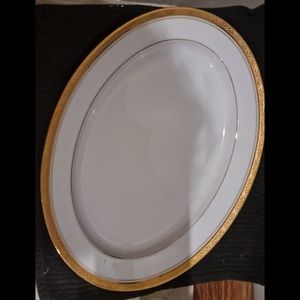 Noritake Dinner set pieces